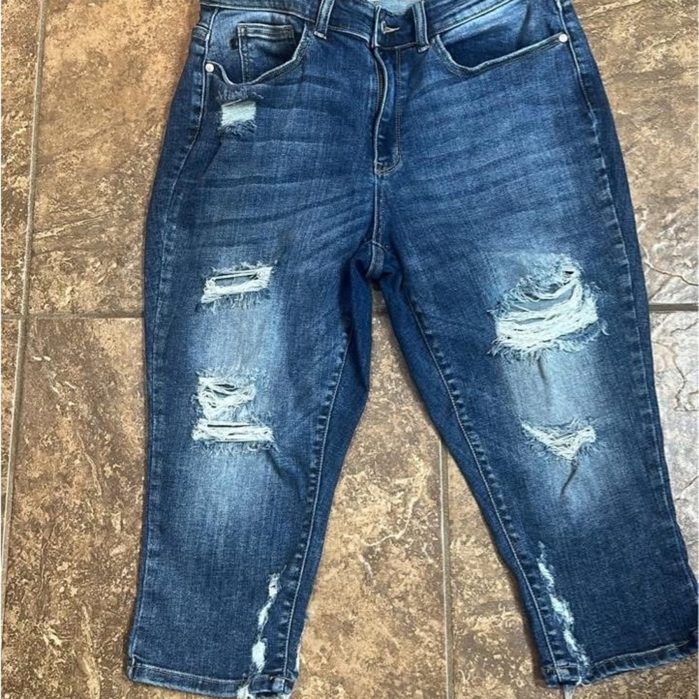 Judy Blue skinny fit capris